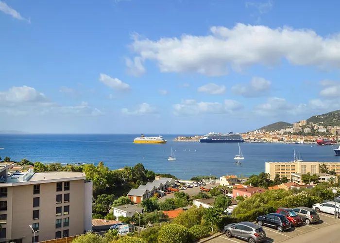 Cozy In With Wifi 公寓 *