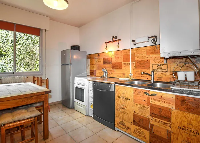 公寓 Cozy In With Wifi